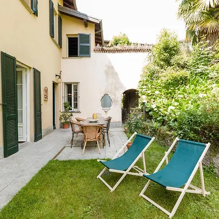 וילה Pergola מנאג'יו