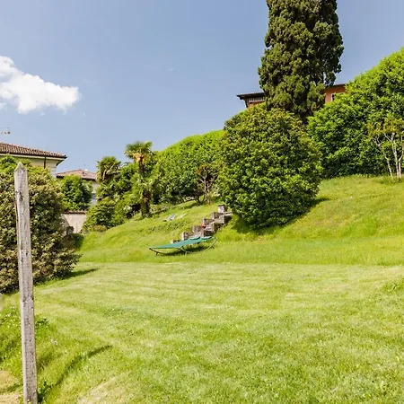 Pergola מנאג'יו