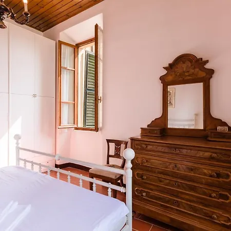 Pergola * מנאג'יו