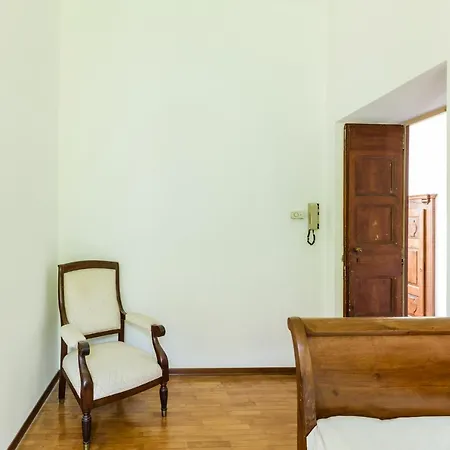 וילה Pergola מנאג'יו