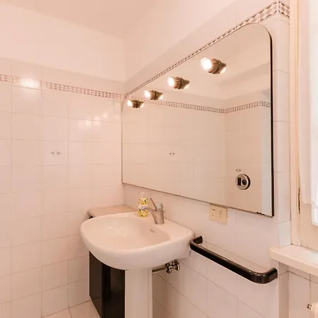 فيلة Pergola *