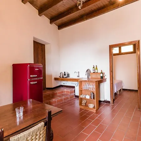 Pergola فيلة ميناجيو
