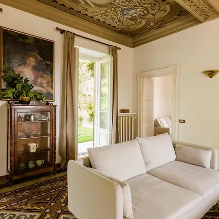 فيلة Pergola ميناجيو